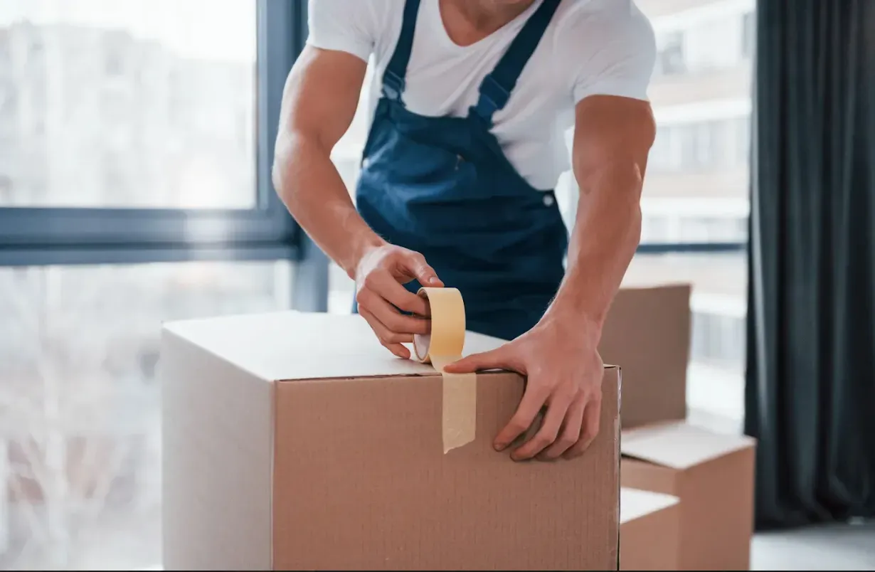 Pengemasan & Logistik